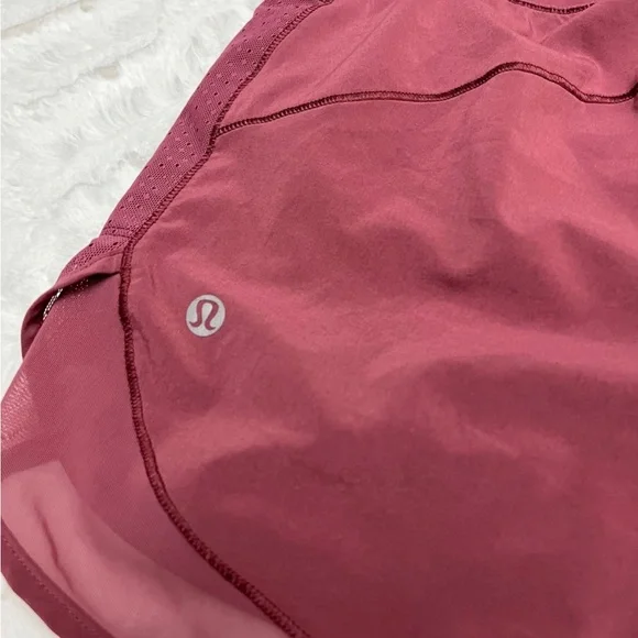 Lululemon Over & Above Shorts   6 #6-05 - Picture 5 of 14